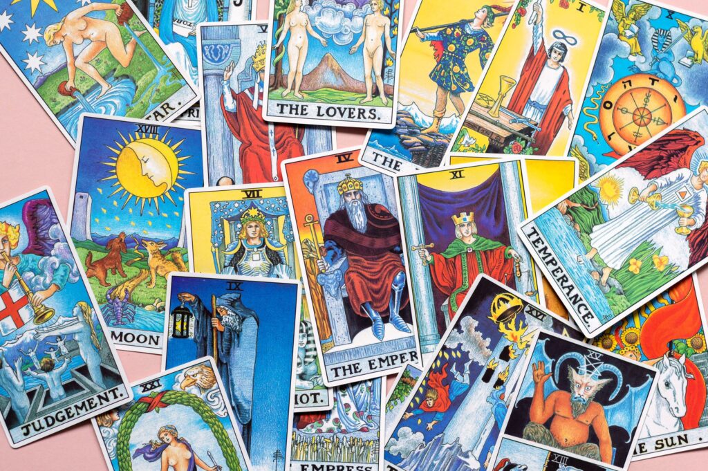 Belconsult Tarot en Lenormand Kaartleggers